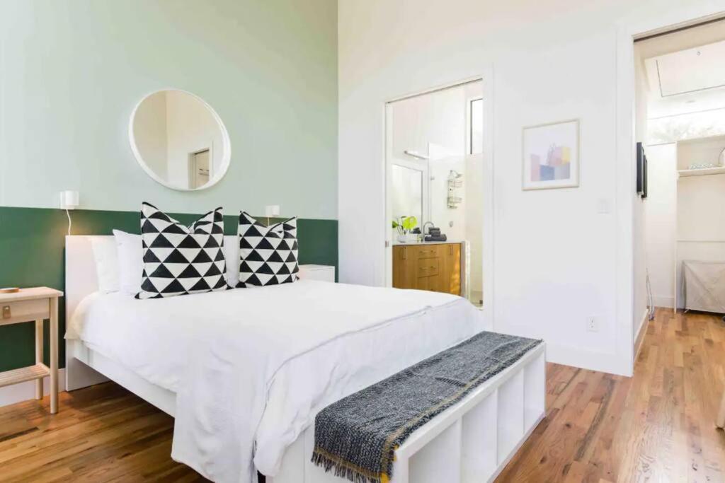 Glamorous Perfectly Located Luxury 2 Bed Townhome Dallas Exterior foto